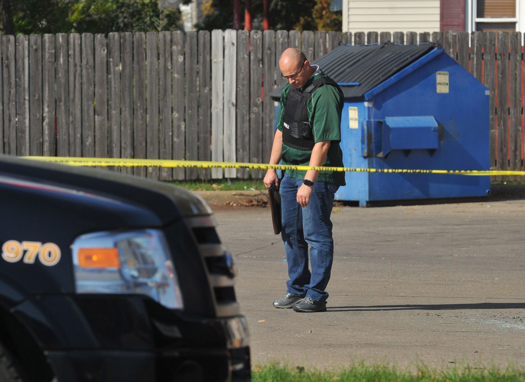 100920-qc-nws-locustshooting-033